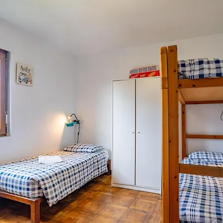 Nocleg ze śniadaniem Surf House Sanvi *