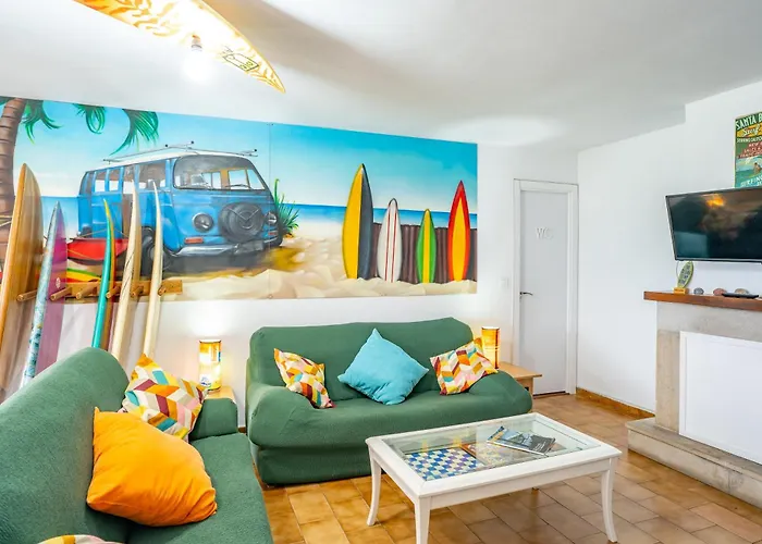 Surf House Sanvi Bed & Breakfast San Vicente De La Barquera